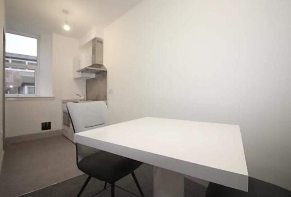 Iron/ironing board, free WiFi