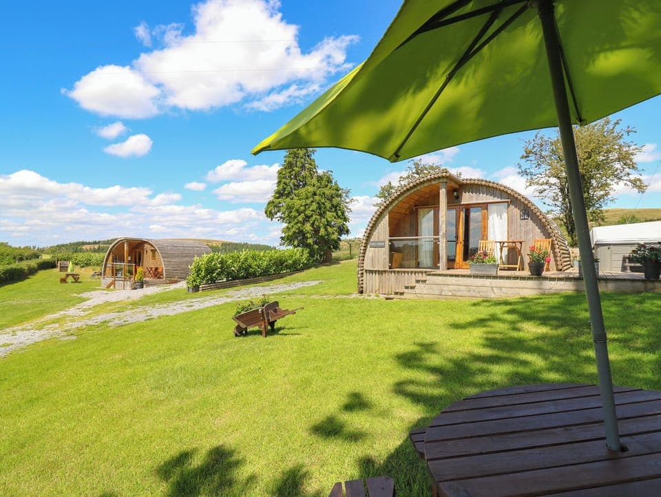 Cottage | Property grounds