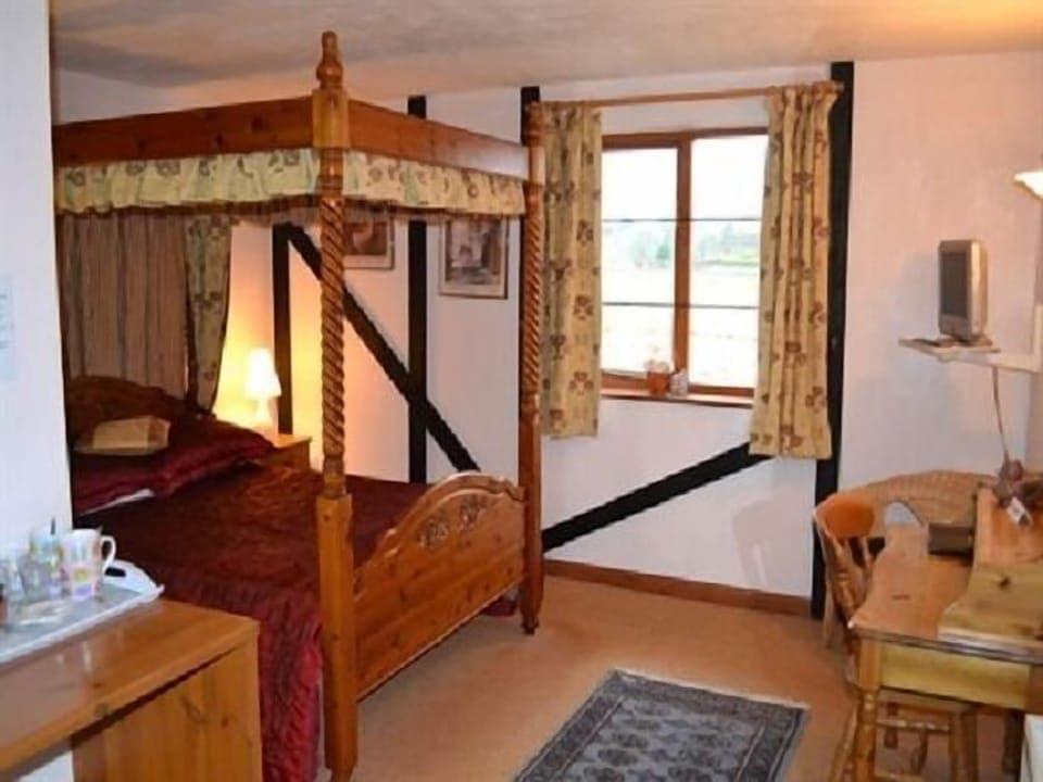 Double Room, Ensuite (Four Poster Bed)