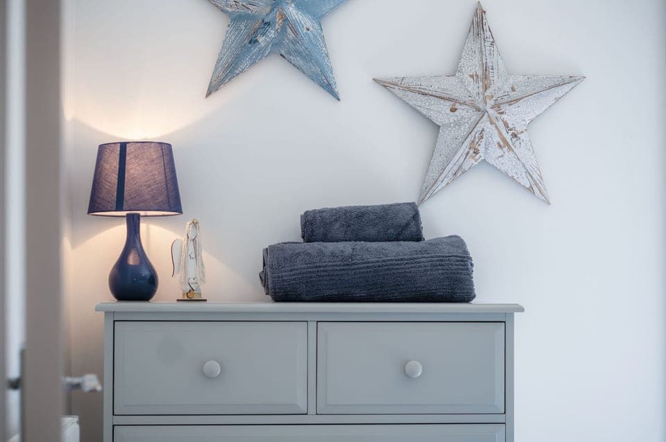 3 bedrooms, premium bedding, bed sheets