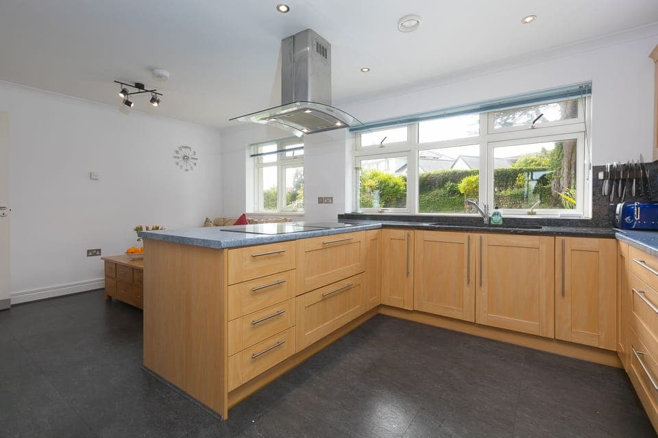 Dishwasher, cookware/dishes/utensils