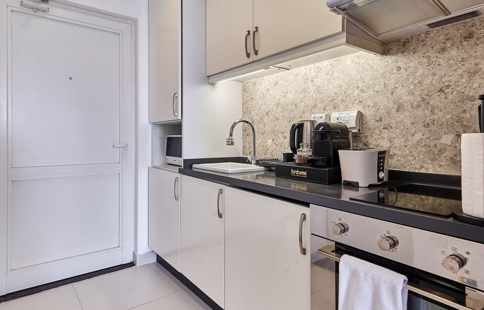 Private kitchenette