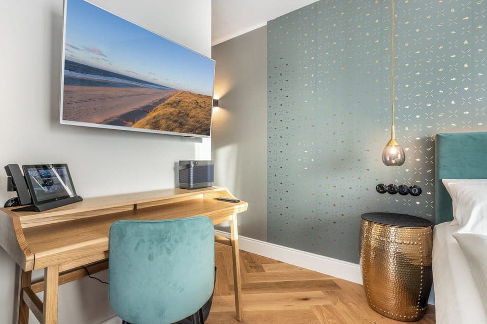 Double Room Small Penthouse | Premium bedding, down comforters, minibar, in-room safe