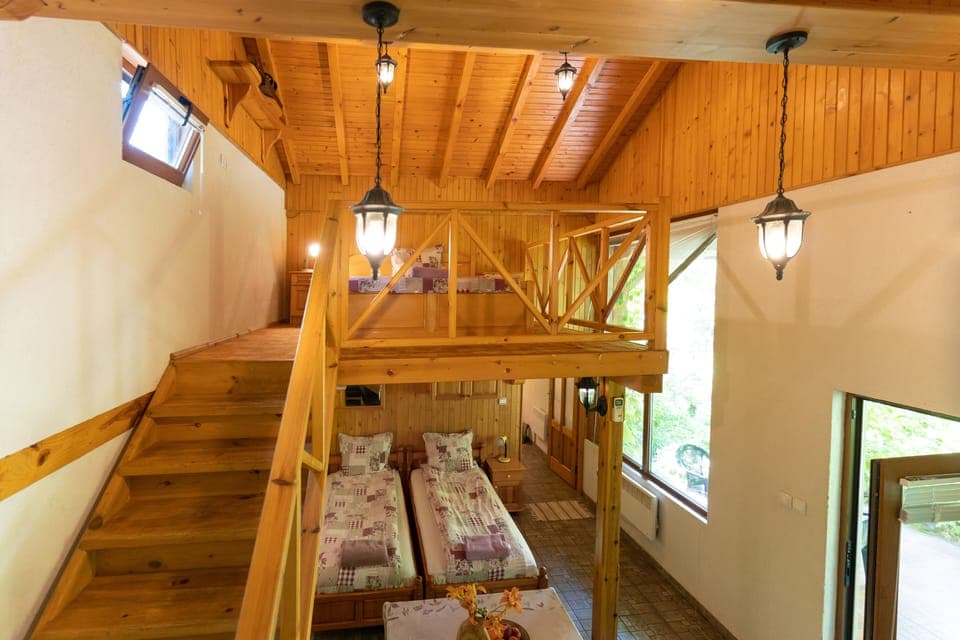 Villa | Travel crib, free WiFi, bed sheets