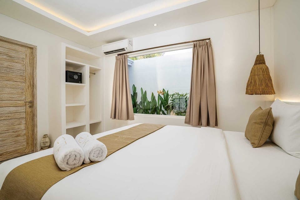 Basic Villa, Multiple Beds | 2 bedrooms, desk, laptop workspace, iron/ironing board