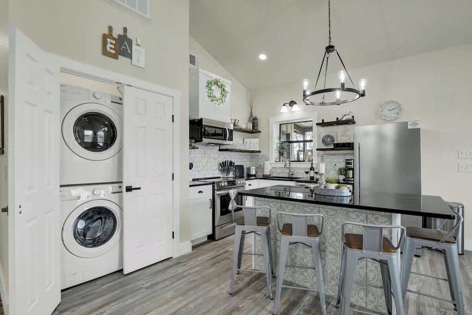 House, Multiple Beds, Hot Tub (3630 Reeh Rd) | Private kitchen | Coffee/tea maker