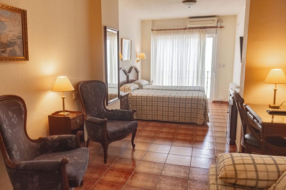 Double Room, 2 Twin Beds, City View, Tower | Free WiFi, bed sheets