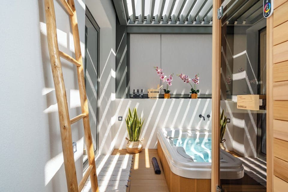 Premium Suite, Balcony | Room amenity