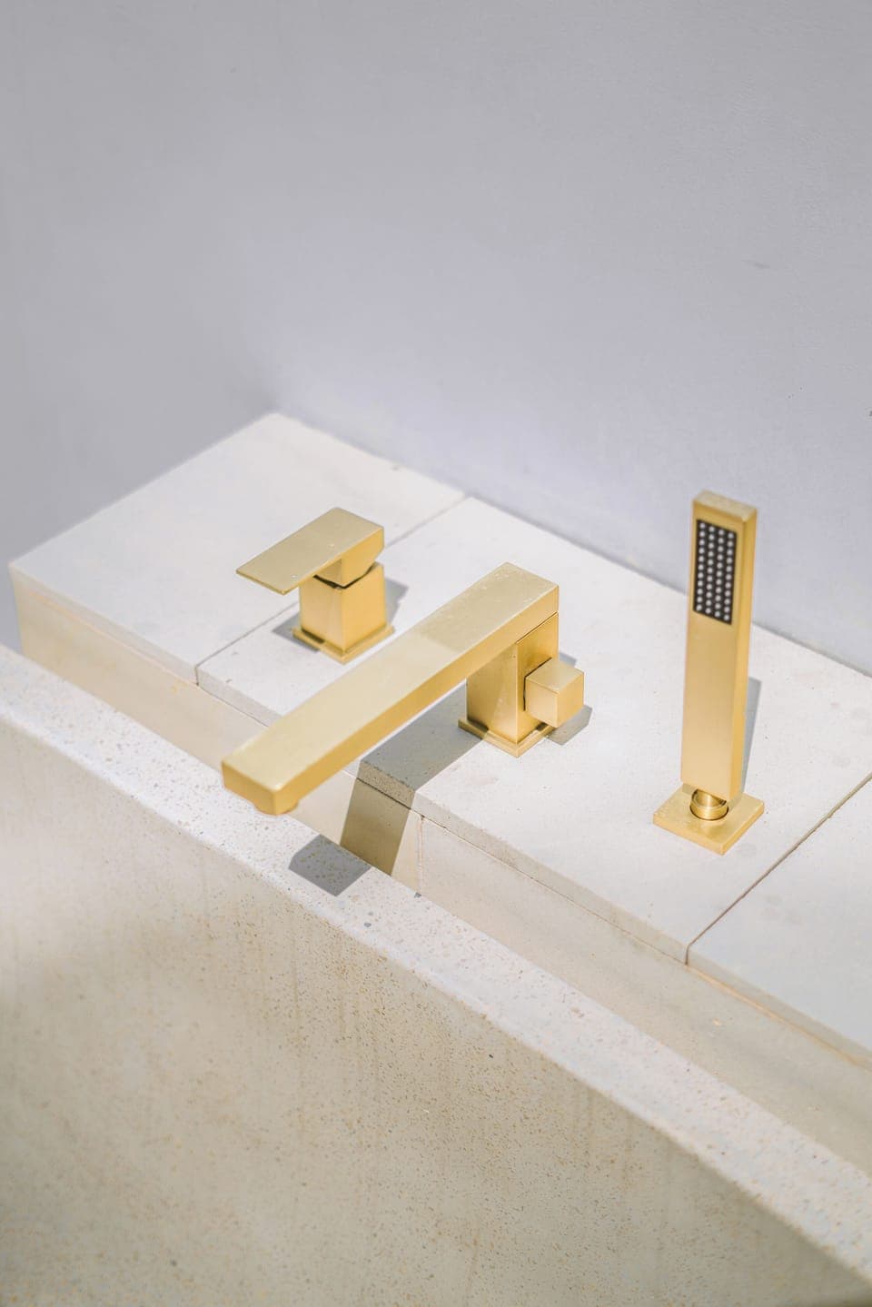 Separate tub and shower, towels, shampoo, toilet paper