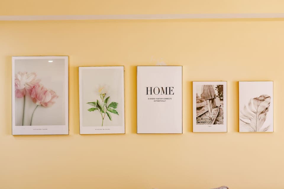 Deluxe Room | Desk, laptop workspace, blackout drapes, soundproofing