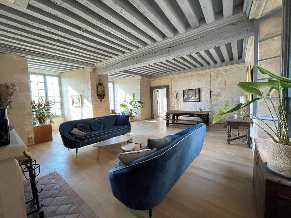 Fireplace, heated floors