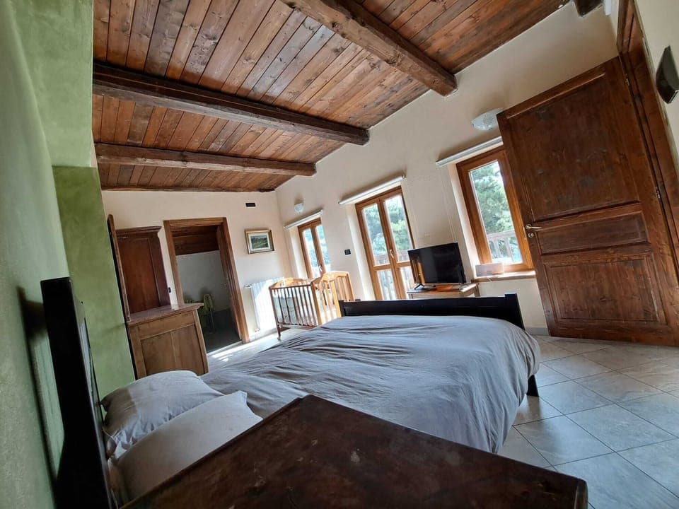 Comfort Triple Room | Free WiFi, bed sheets