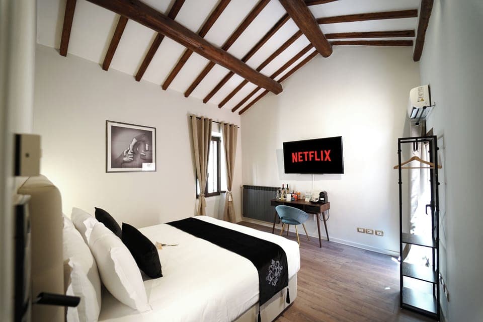 Double or Twin Room | Free WiFi