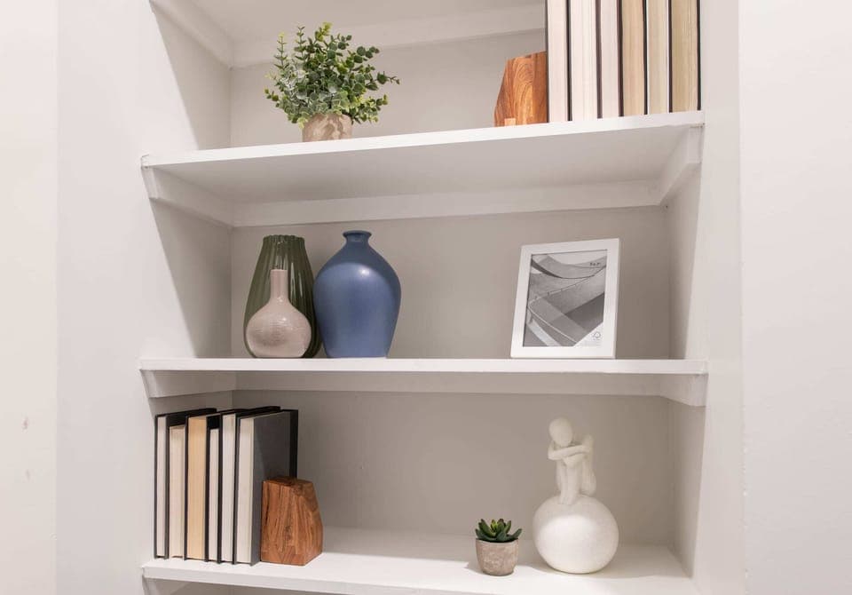 Smart TV, Netflix, Hulu, streaming services