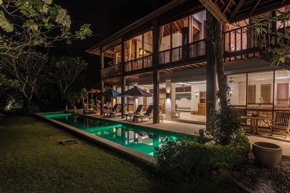 Front of property - evening/night