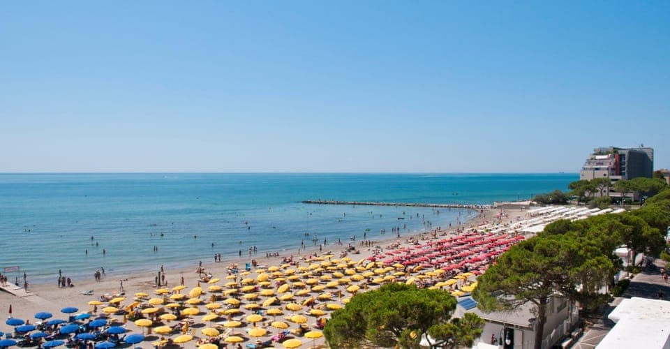 Apartment, 2 Bedrooms, Balcony, Garden View | Beach