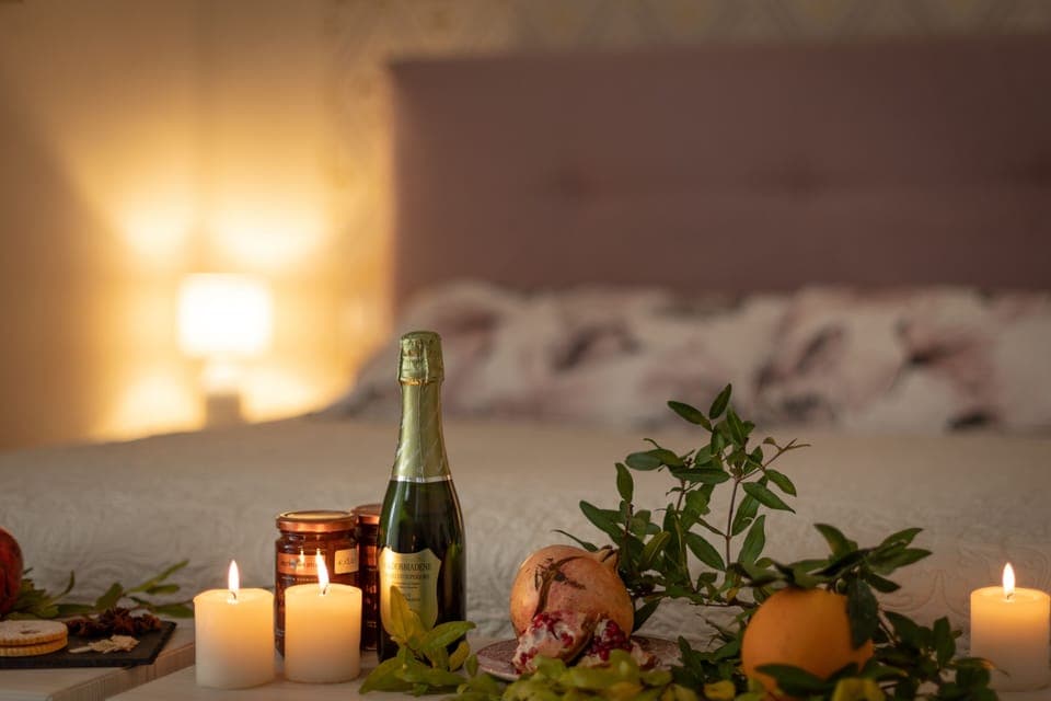 Basic Room | 1 bedroom, pillowtop beds, individually decorated