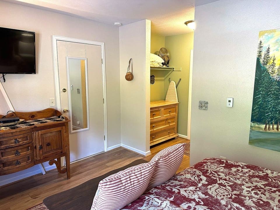 Condo, 1 Bedroom | 1 bedroom, free WiFi