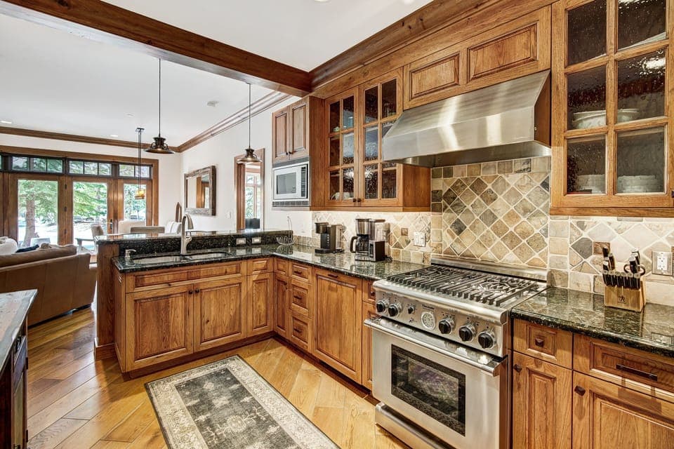 Condo, 1 Bedroom | Private kitchen | Coffee/tea maker