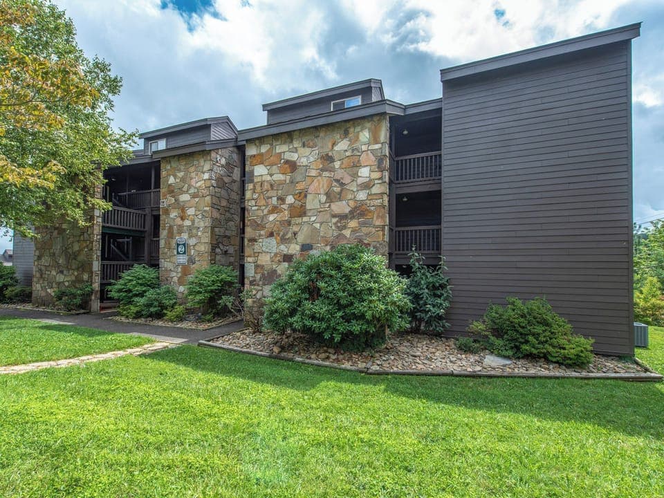 Condo (0 Bedroom) | Property amenity