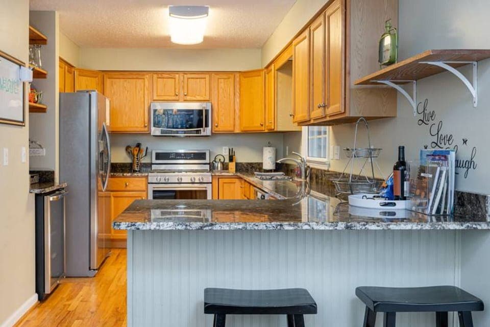 House (5 Bedrooms) | Interior