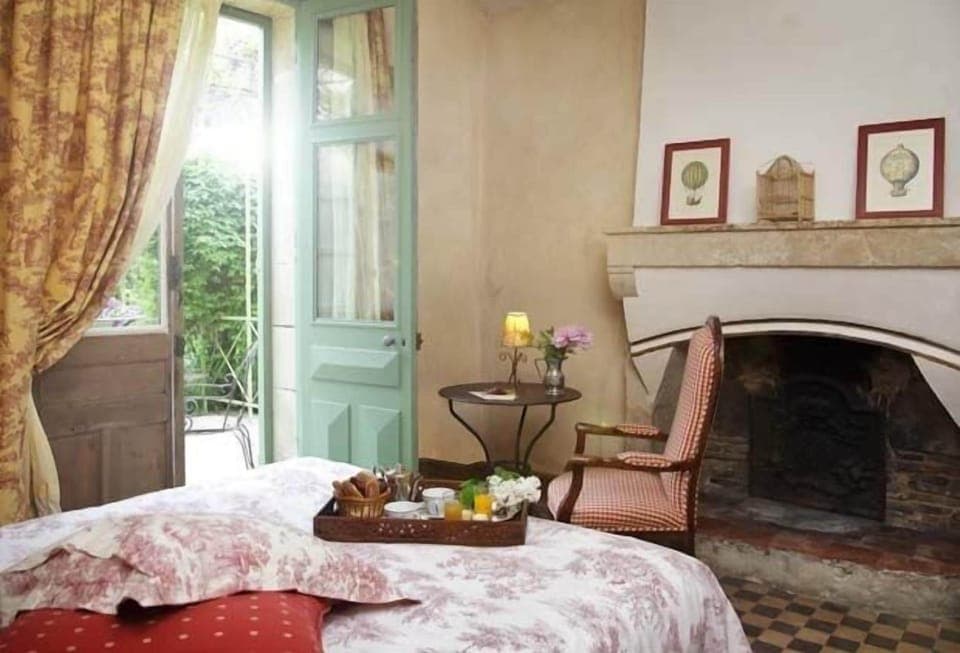 Family Studio Suite, 2 Bedrooms, Park View, Garden Area | Premium bedding, desk, laptop workspace, soundproofing