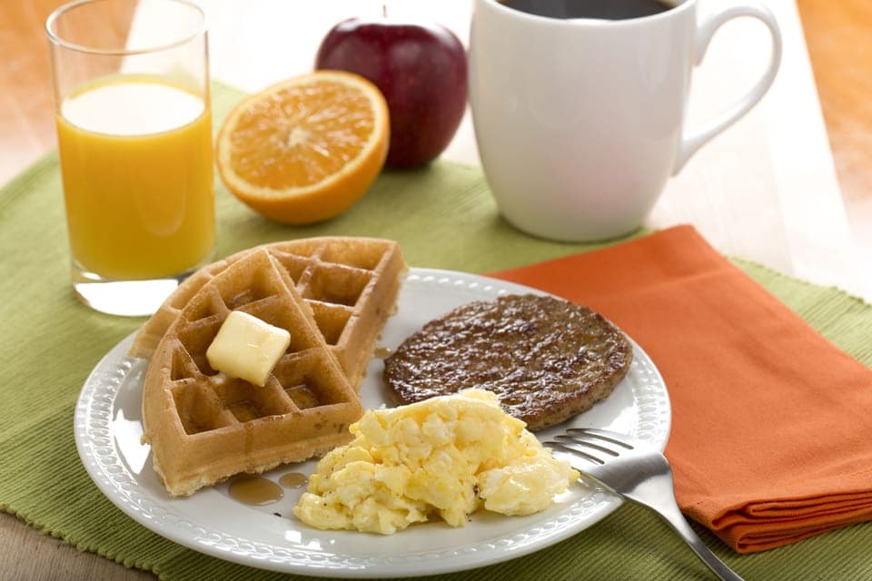 Free daily continental breakfast