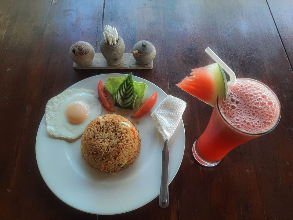 Free daily cooked-to-order breakfast