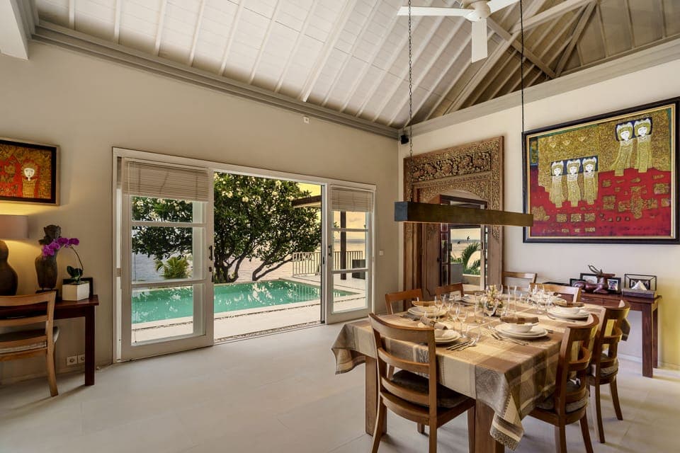 Free daily English breakfast