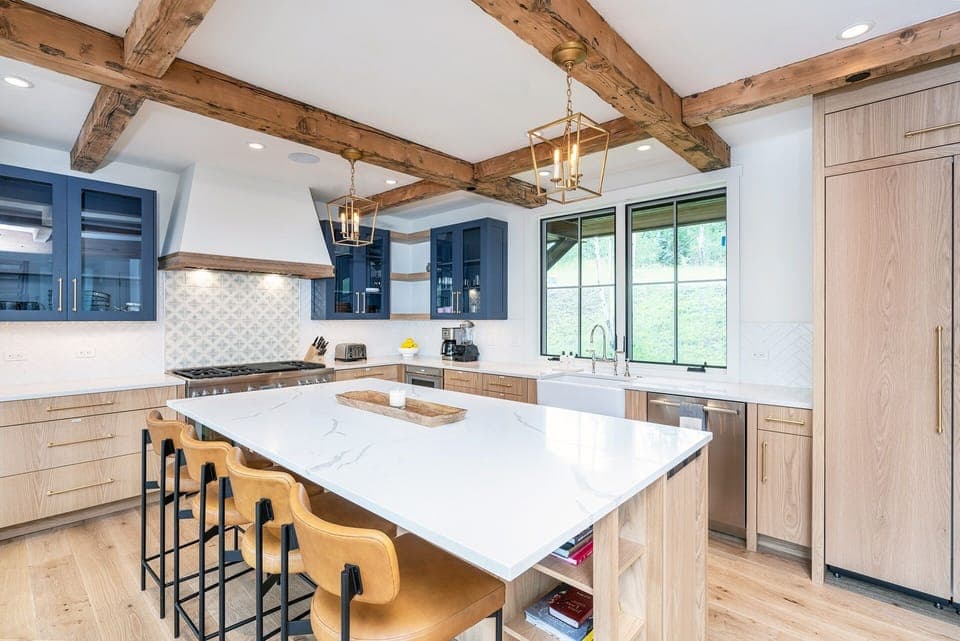 House, 4 Bedrooms | Private kitchen | Fridge, oven, coffee/tea maker, toaster
