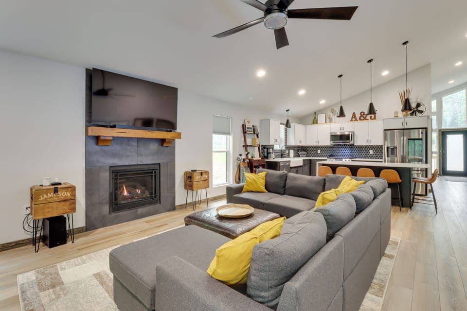 House (3 Bedrooms) | Interior