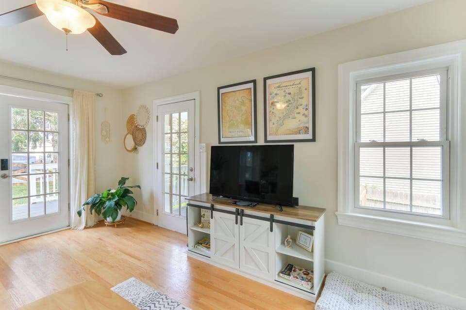 House (2 Bedrooms) | Interior