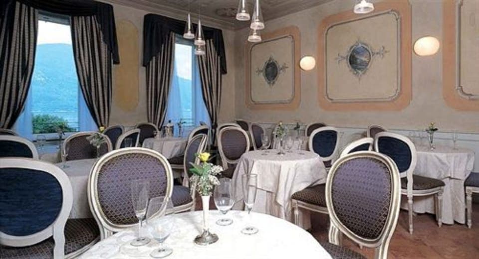 Daily buffet breakfast (EUR 20 per person)