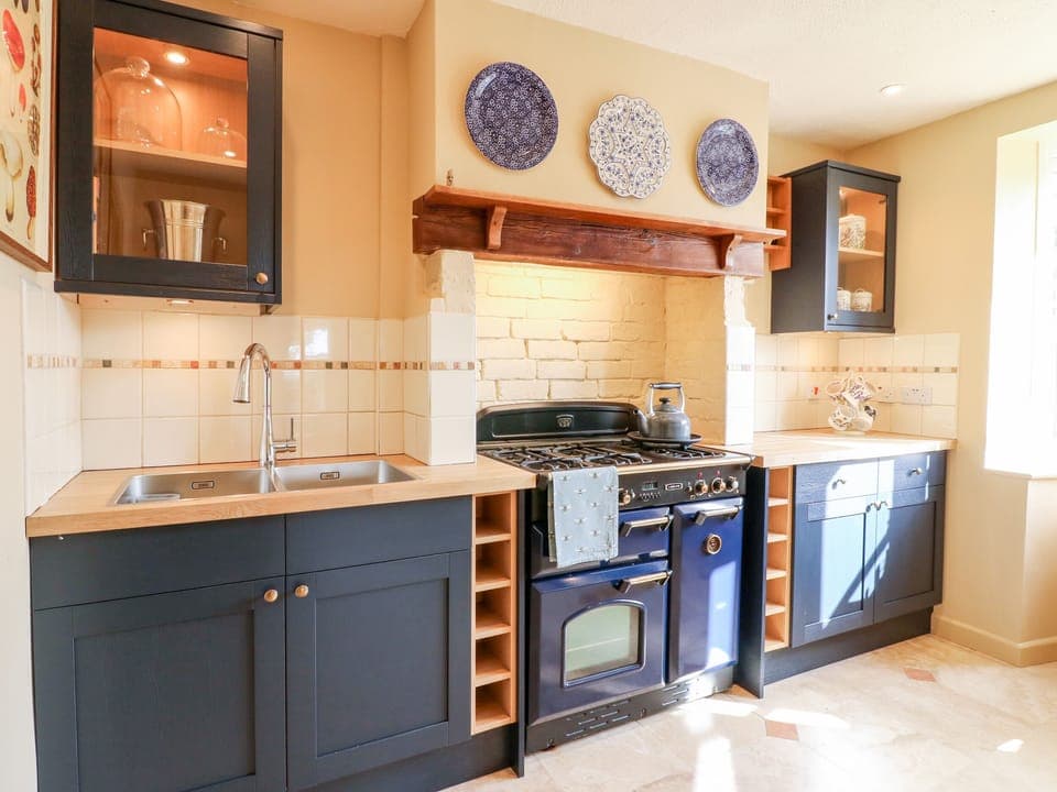 Fridge, dishwasher, electric kettle, toaster