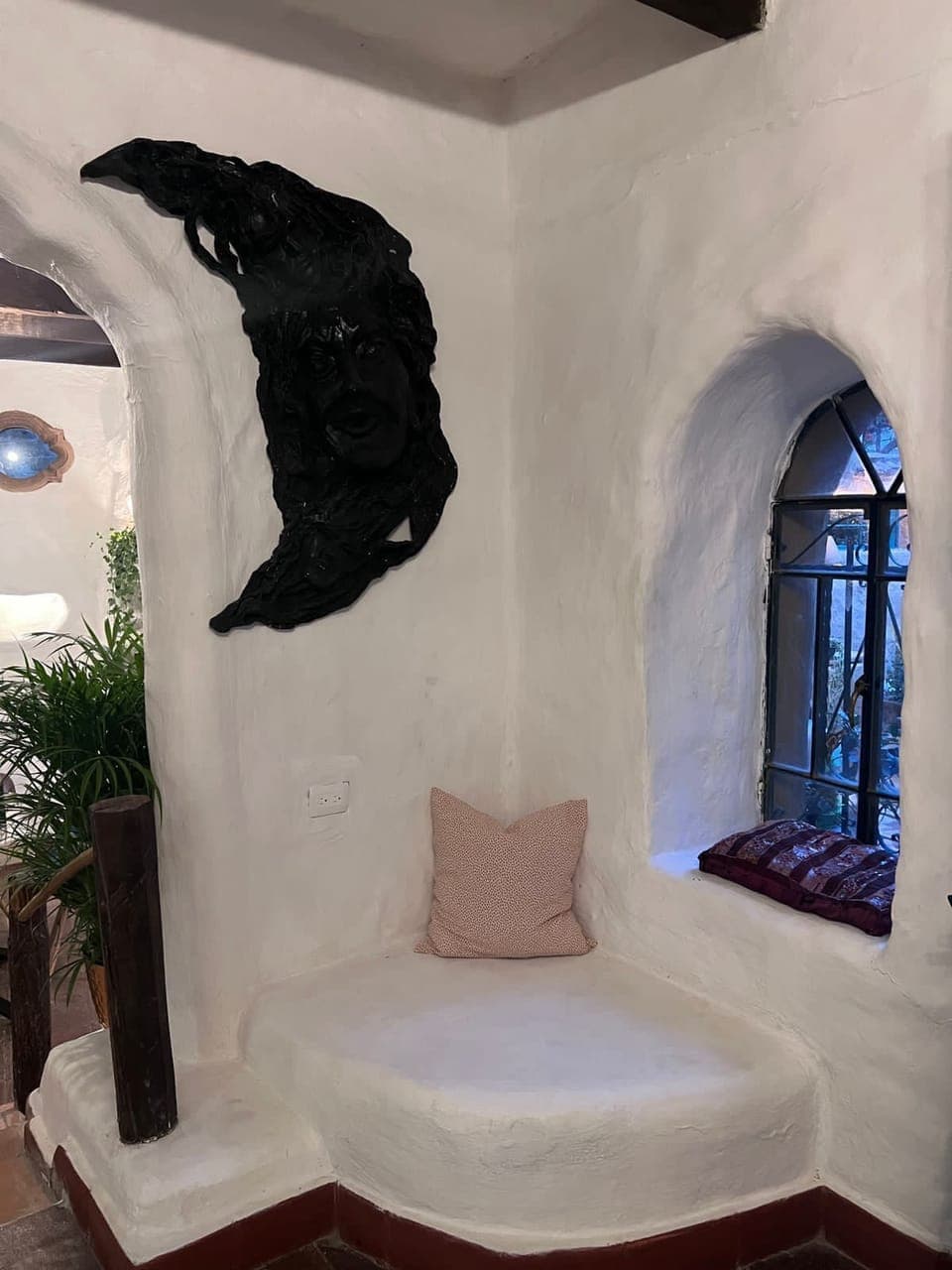 Family House | Living area | 55-inch Smart TV with digital channels, fireplace, Netflix