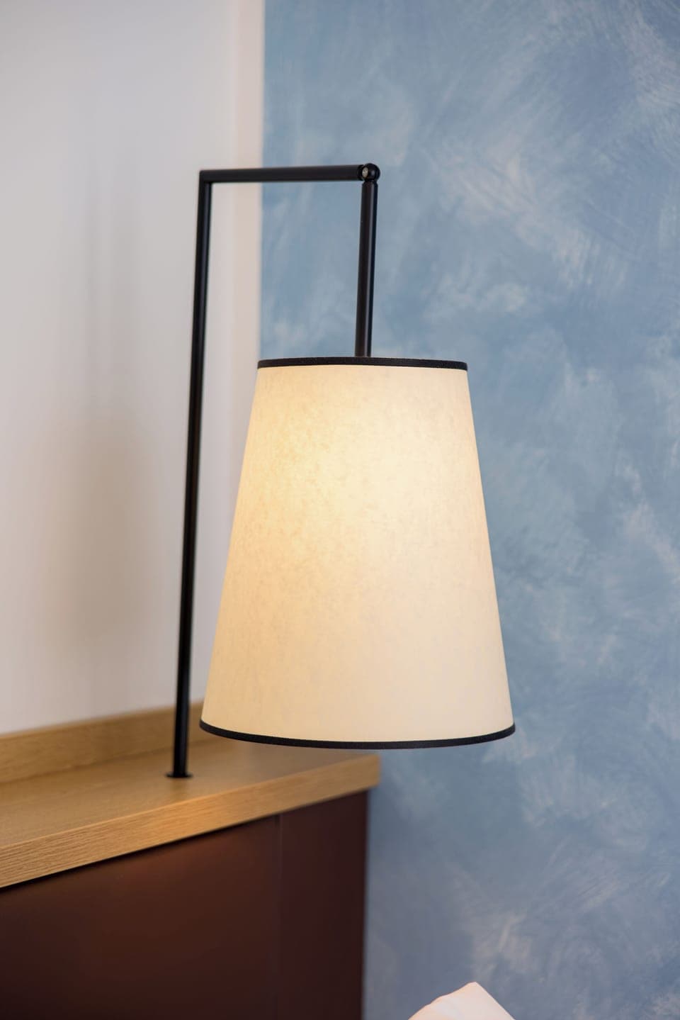 Single Room | Minibar, in-room safe, desk, laptop workspace