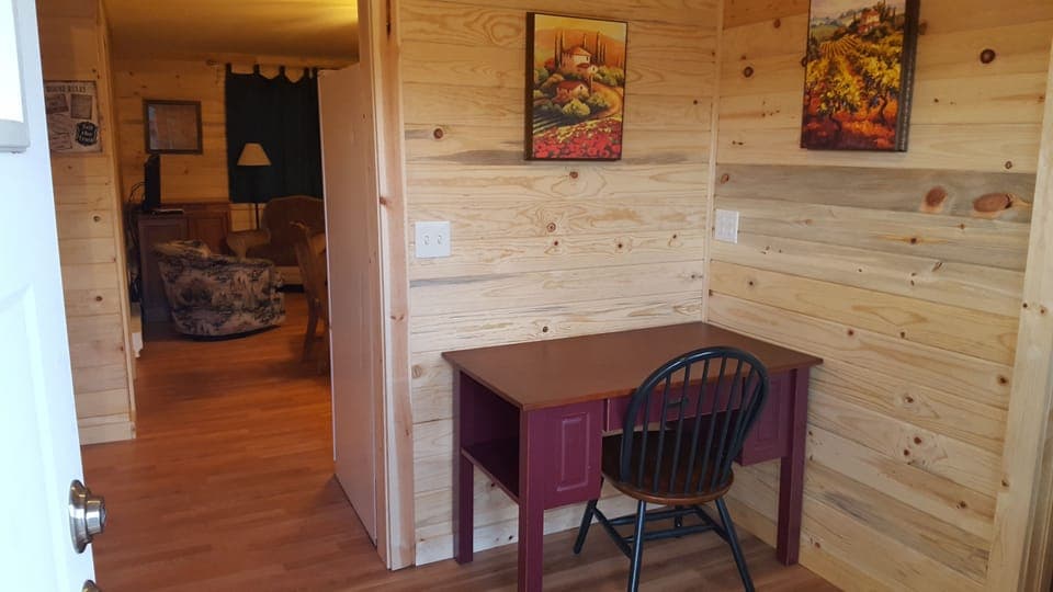 4030 Unit G Two bedroom | Individually decorated, individually furnished, laptop workspace