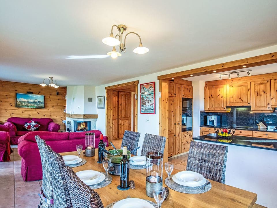 Kitchen / Dining Room