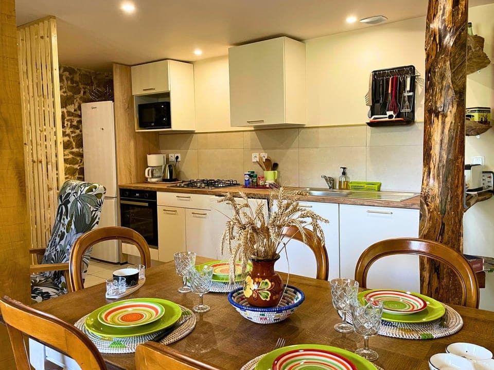 Kitchen / Dining Room