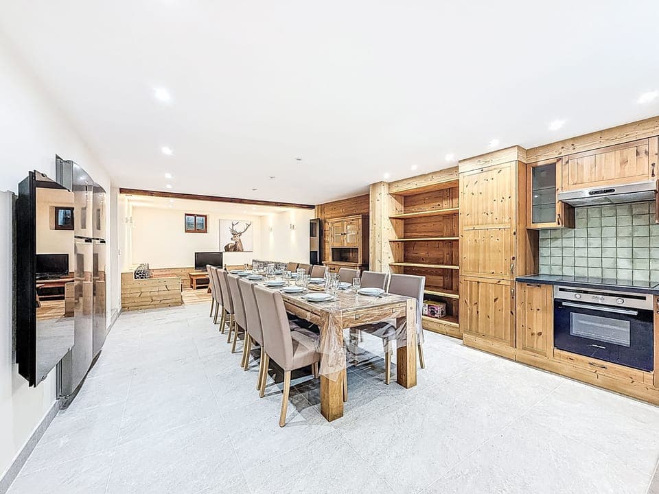 Kitchen / Dining Room