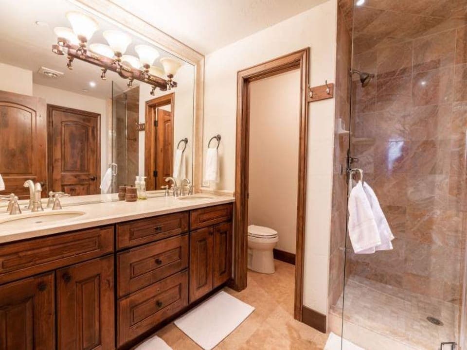 Double Sink