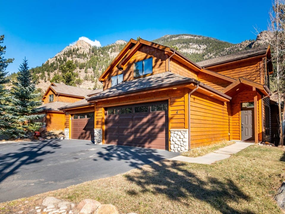 River Rock Retreat - Garage parking for two vehicles, outdoor spaces for two additional vehicles. (four spaces total)