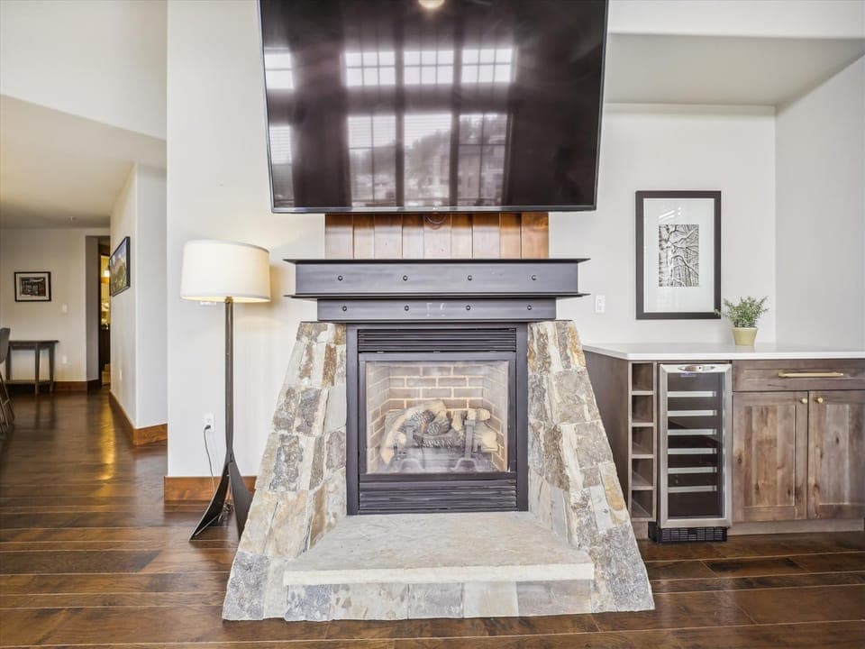 Living Area - One Ski Hill Place 8424 - Breckenridge Vacation Rental