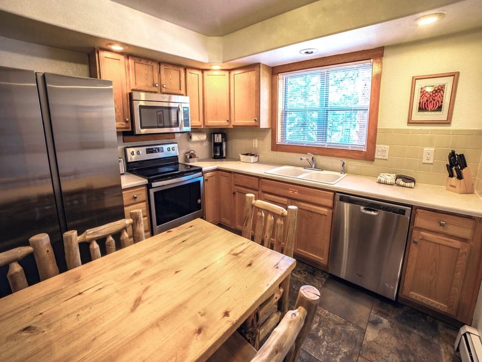 Full Kitchen