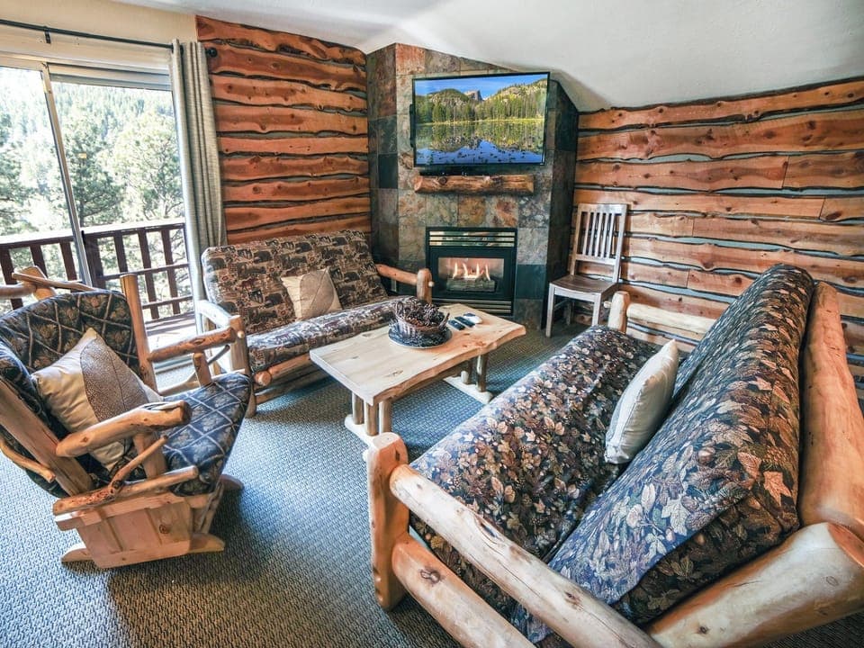 Living Room with Gas Fireplace