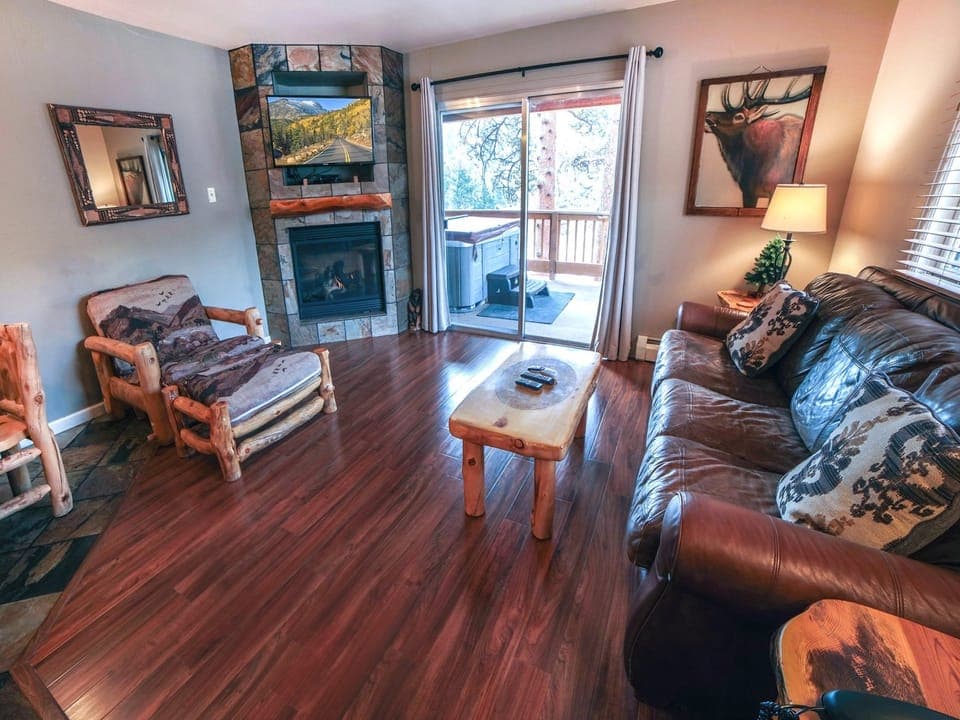 Living Room with Gas Fireplace