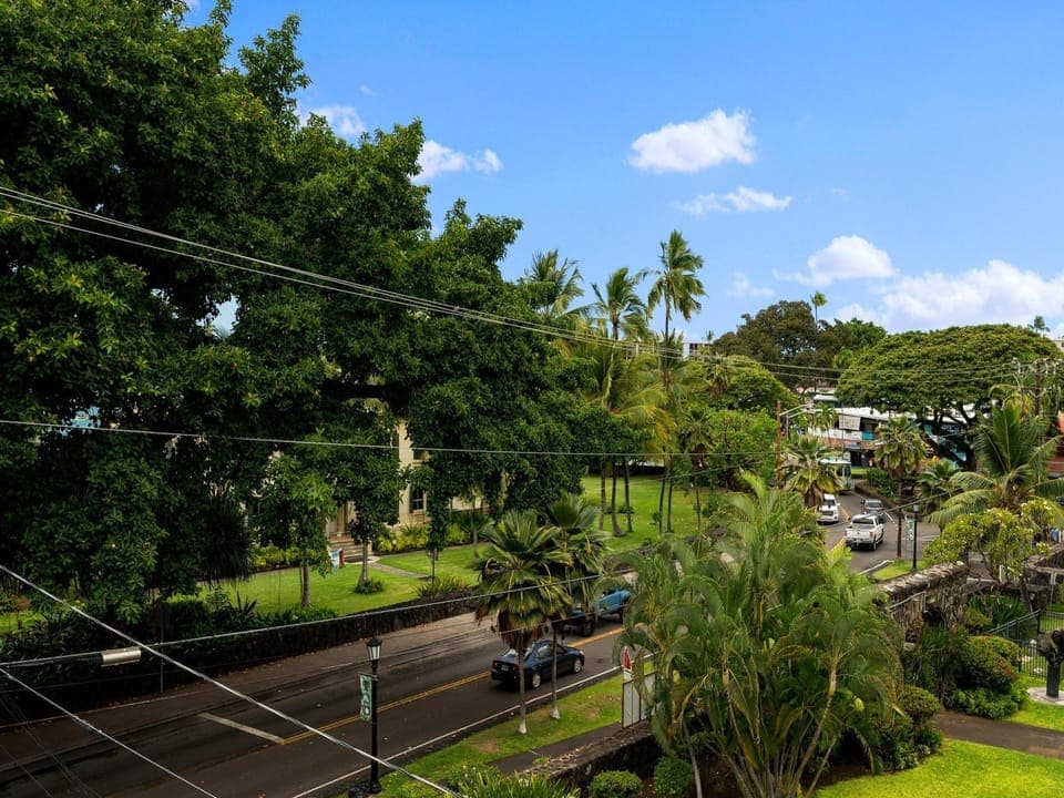 View from sunset deck on Alii drive