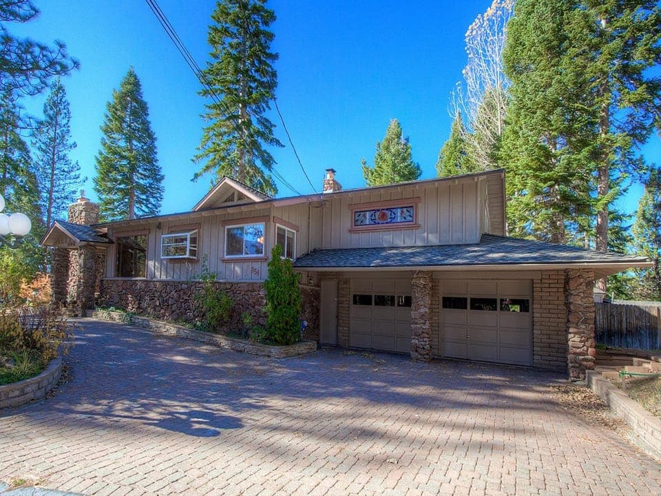 Professionally managed by Lake Tahoe Accommodations