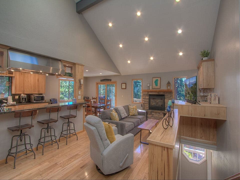 Professionally managed by Lake Tahoe Accommodations.