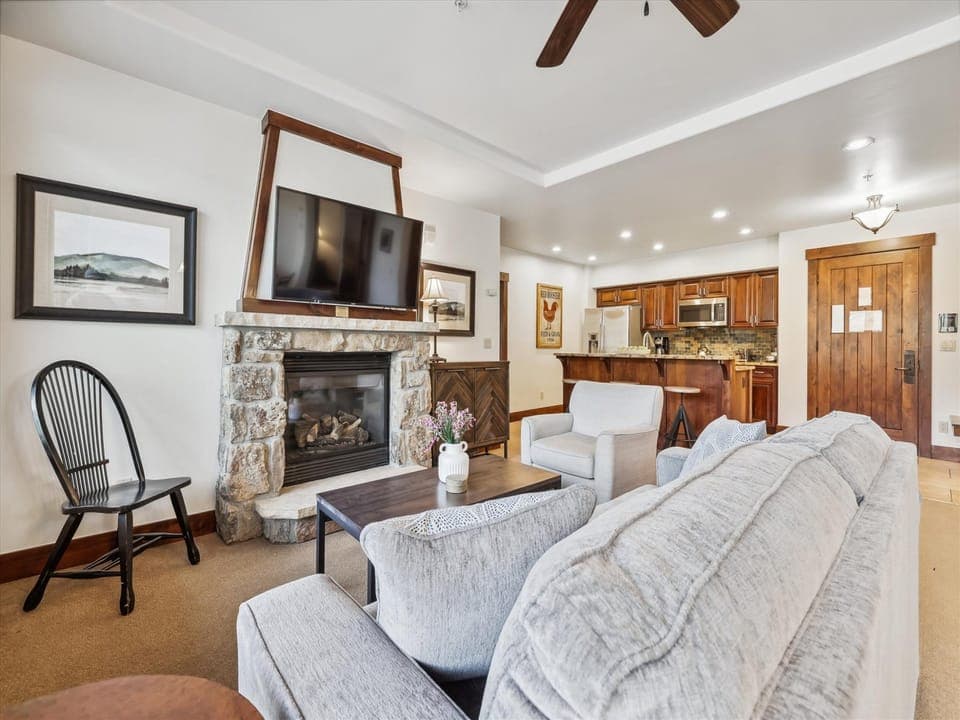 Living Room - Crystal Peak Lodge 7303 - Breckenridge Vacation Rental